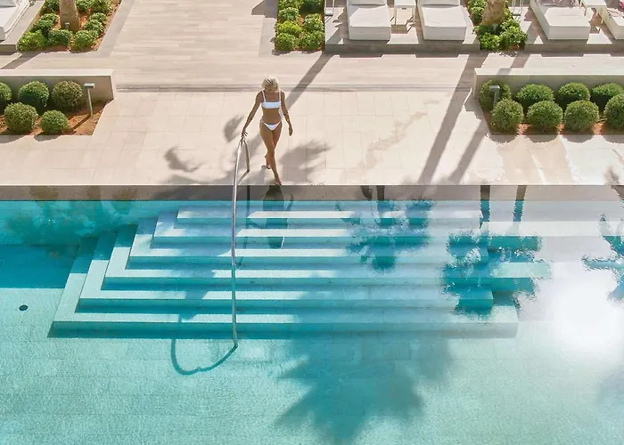 Resort Grecotel Luxme White