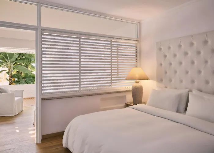 Курортний комплекс Grecotel Luxme White Ретимно (Крит)