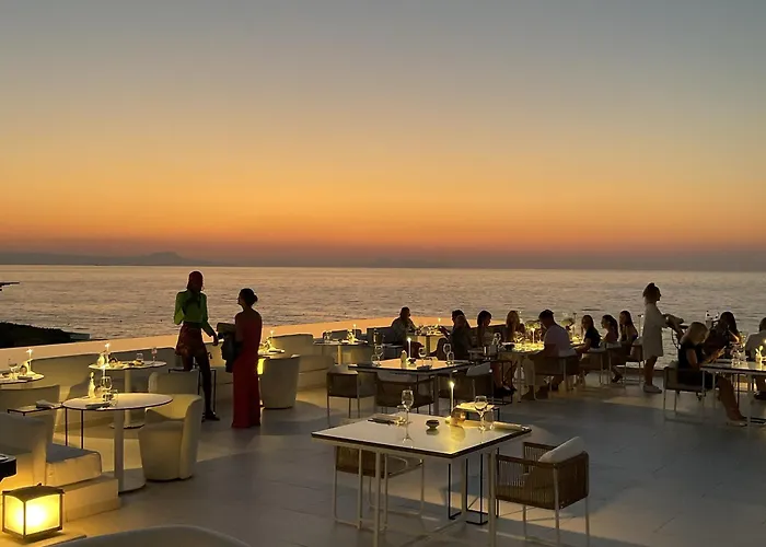 Resort Grecotel Luxme White