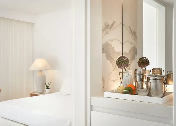 Resort Grecotel Luxme White