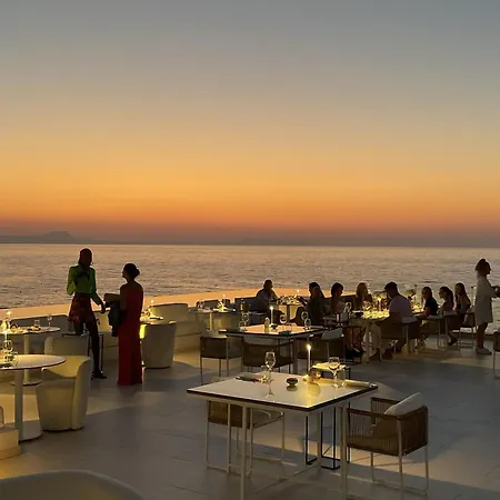 Курортний комплекс Grecotel Luxme White